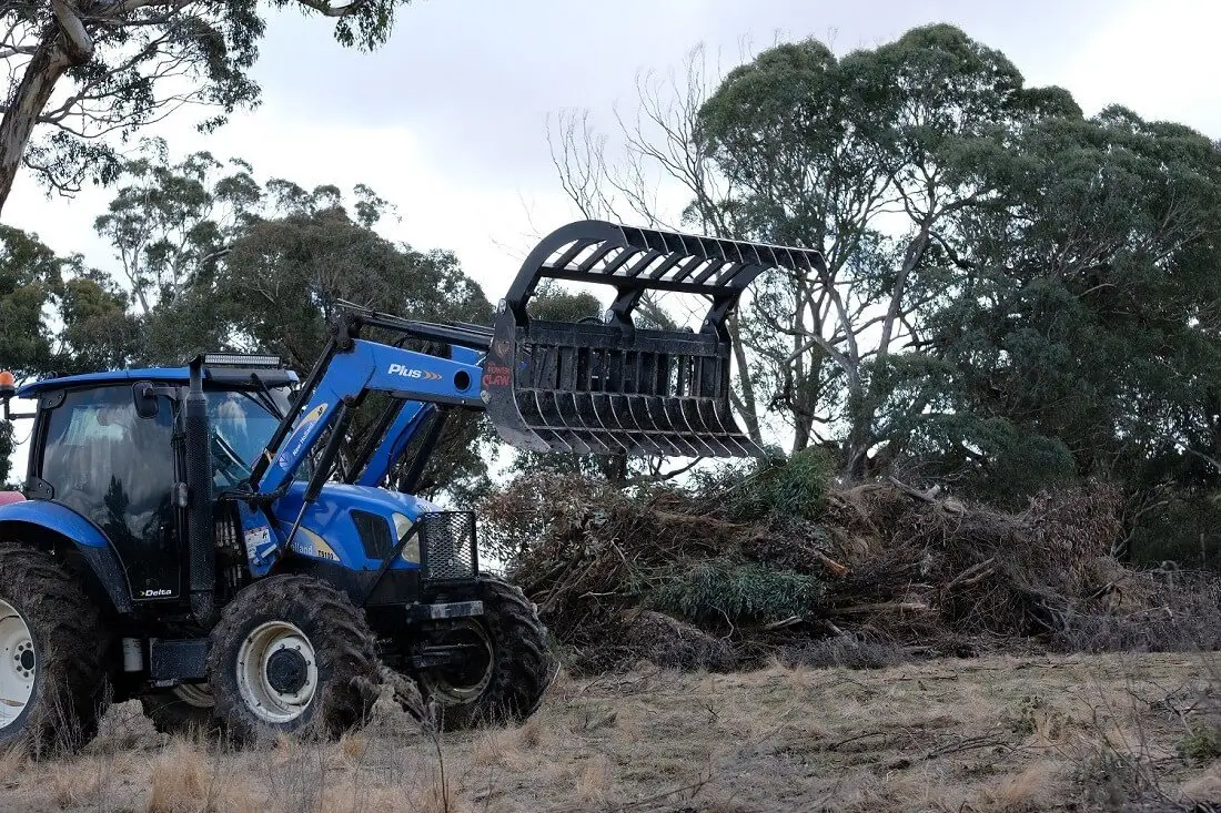 Tractor Grapple Review (VIDEO) Jason Conn, Blayney NSW Australia